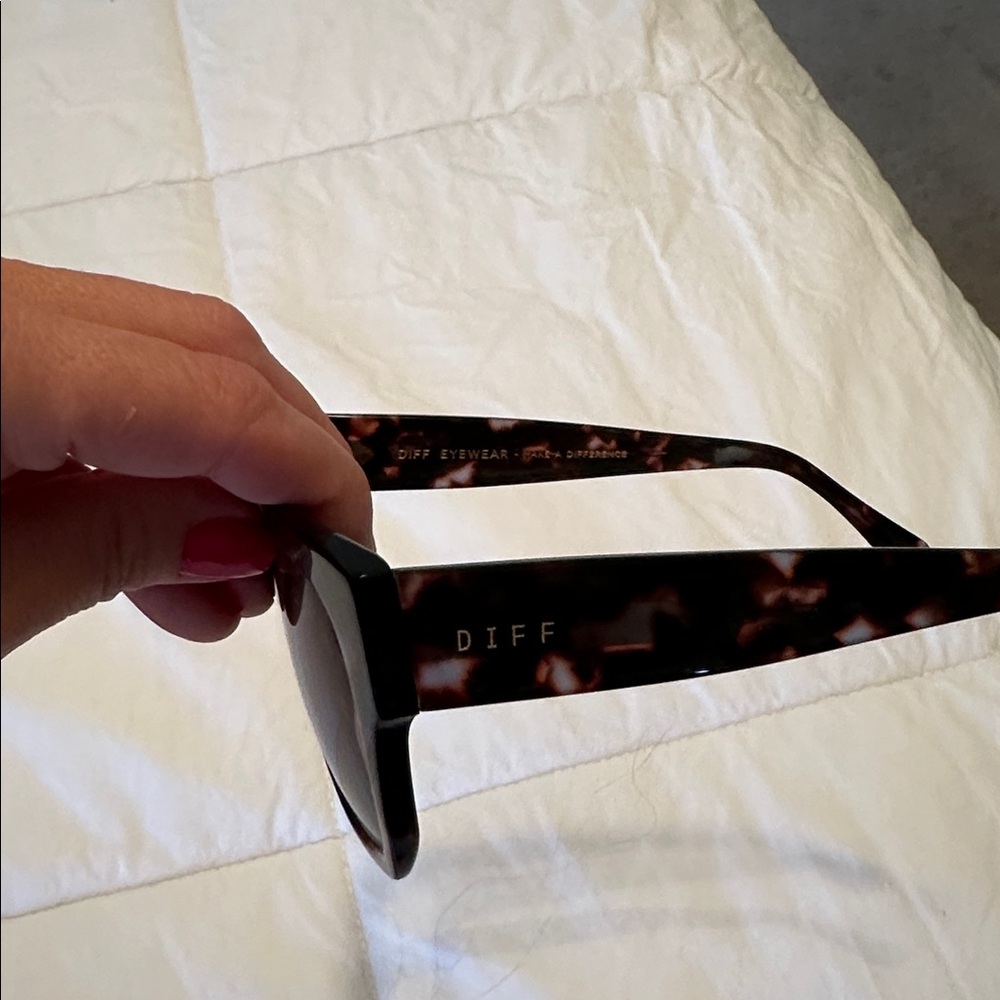 Diff Eyewear Tortoise Shell Sunglasses - image 2